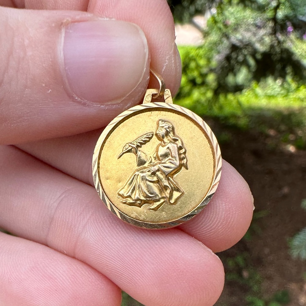 18k Gold Vintage French Virgo Pendant